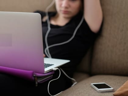 «Призывают к терактам за большие суммы»: мэр Благовещенска призвал родителей строго следить за переписками детей