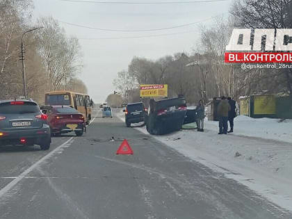 В Белогорске женщина-водитель перевернулась в автомобиле