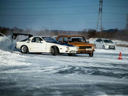 Благовещенцы выразили опасения из-за зимних гонок на льду местного водоема. В чем причина