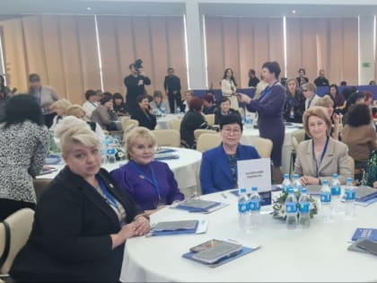 Первый зампред Правительства Татьяна Половайкина возглавила делегацию Приамурья на окружном форуме «Разговоры о важном для взрослых: женский взгляд»