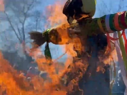 В Благовещенске Масленицу отпраздновали сразу на нескольких площадках (видео)