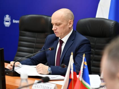 Председатель Благовещенской городской Думы Степан Попов отчитался о работе за 2023 год