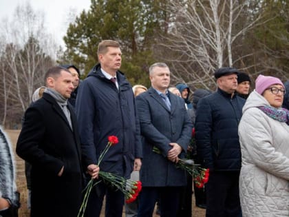 В Благовещенске почтили память красногвардейцев