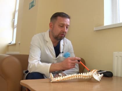 Сложнейшую операцию новорождённому провели амурские нейрохирурги