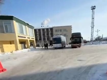 Весь путь из Благовещенска до Хэйхэ на автобусе по международному мосту показали пассажиры