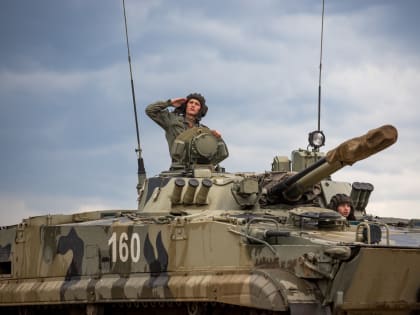 О мерах поддержки и льготах напомнили благовещенцам, желающим пойти на службу по контракту