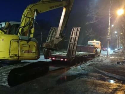 Большой район Благовещенска вторые сутки остается без воды из-за порыва