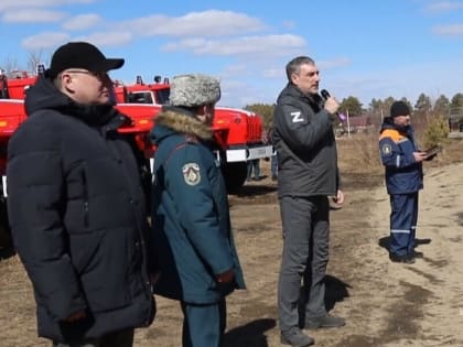 Пожарные учения состоялись в Усть-Ивановке (видео)