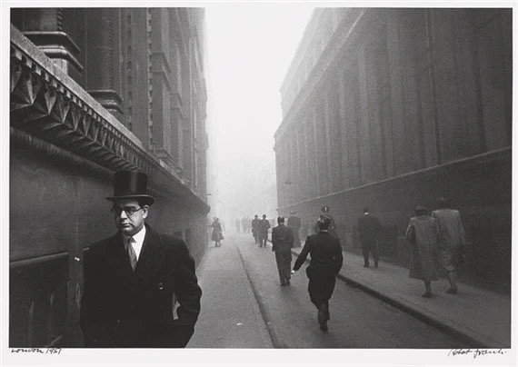 Frank, R. 1951. London. [35mm Photograph].