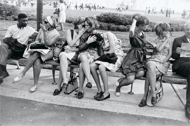 Winogrand, G. 1964. New York World's Fair, 1964. [35mm Photograph].