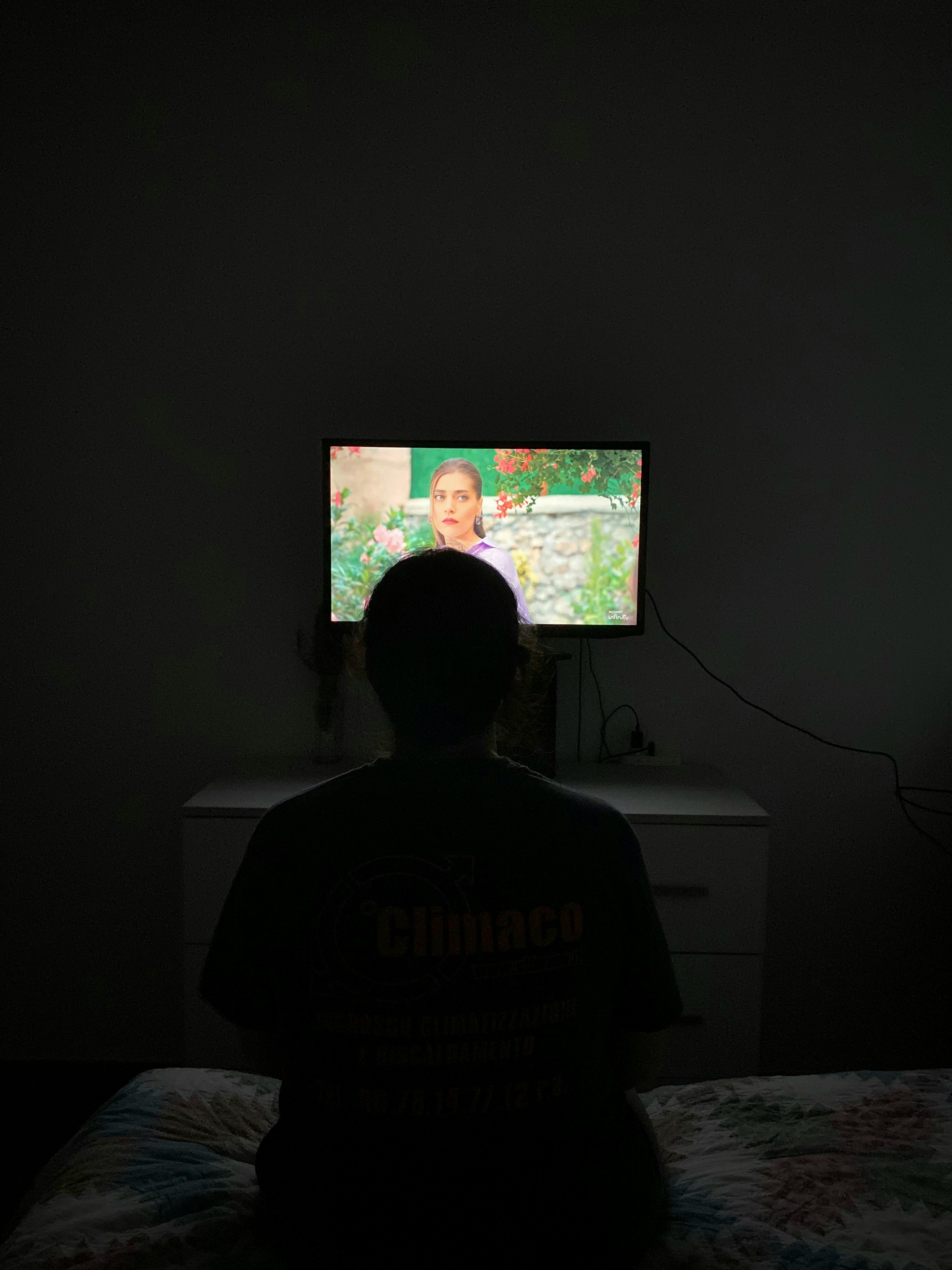 Over 80% of the dizi audience in Italy is composed of women. A statistic that transforms solitary viewing into a collective ritual | Photo by Luciana Doni