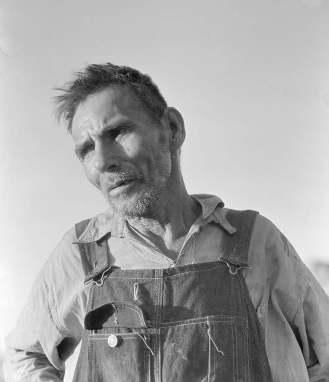 Lange, D. 1935. Imperial Valley, California. Old Mexican laborer saying "I have worked all my life and all I have now is my broken body". [4x5 Photograph].