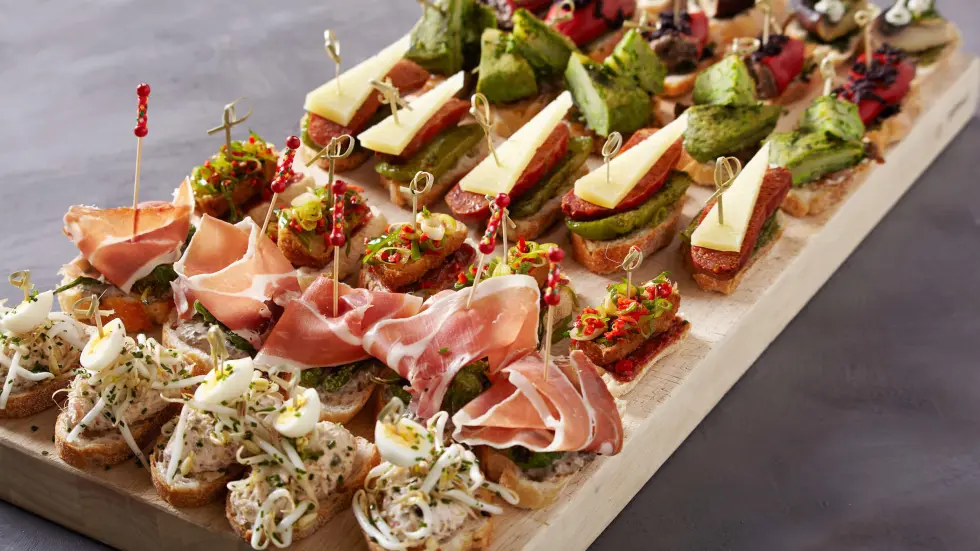 Pintxos – spansk fingermatmeny med smaksrike munnfuller som kan spises med hendene