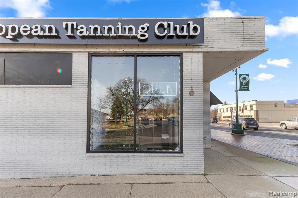 Additional view of 35501 W Michigan Ave