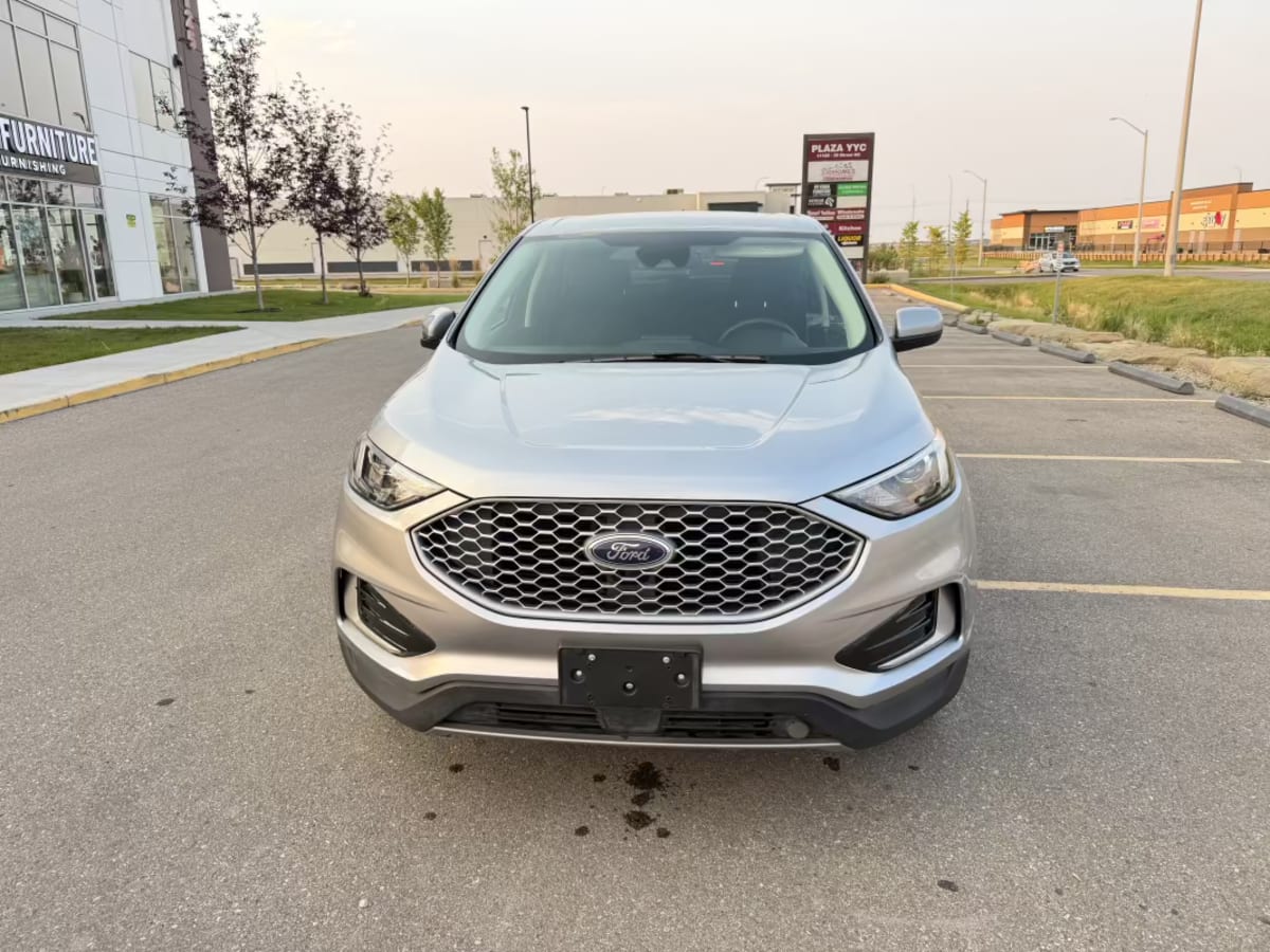 2023 Ford Edge