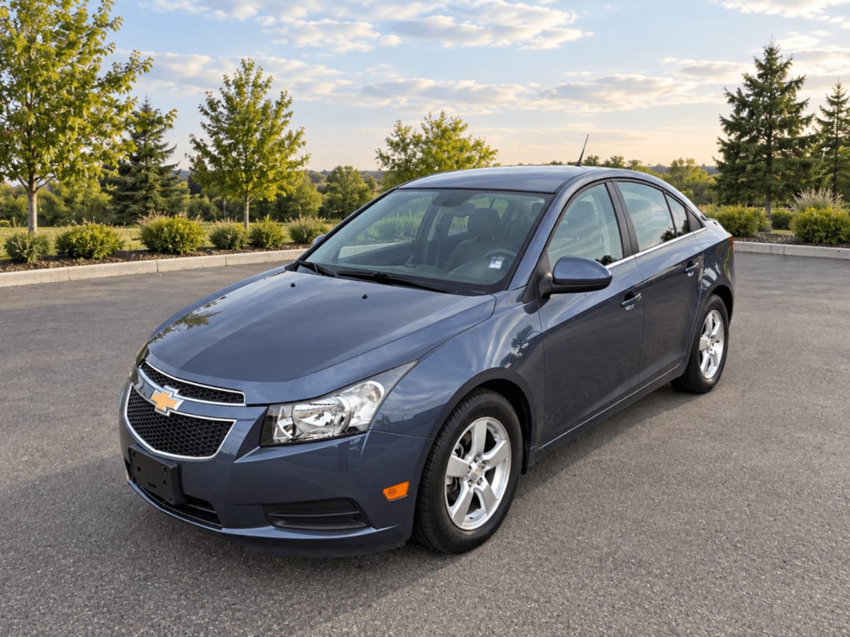 2013 Chevrolet Cruze LT for sale in Calgary