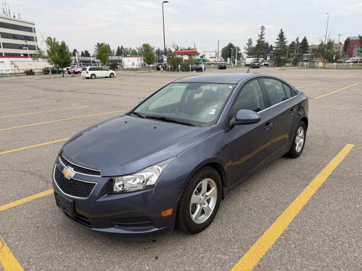 2013 Chevrolet Cruze LT for sale in Calgary