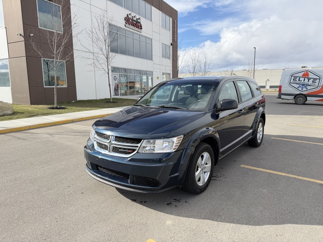Used 2014 Dodge Journey Canada Value Pkg for sale in Calgary - 120,475 km - AMVIC inspected