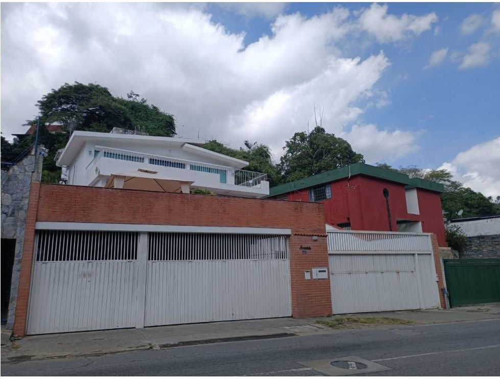 Hermosa casa en Venta en la Urbanización Prados Del Este