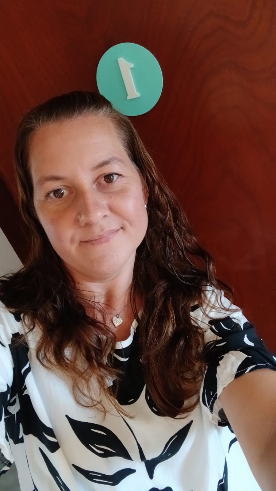 Retrato profesional de la psicóloga Valeria Alexander