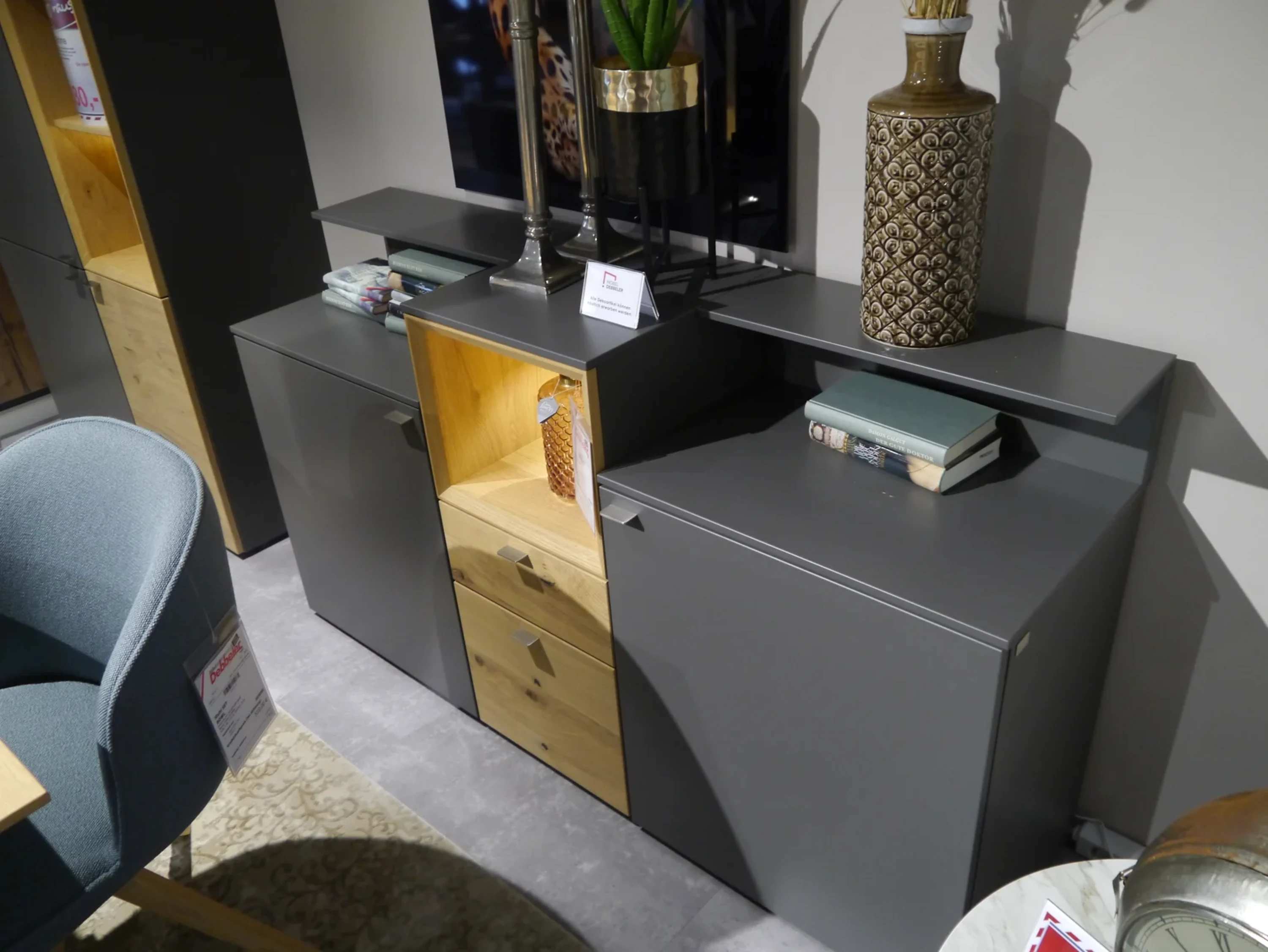 Graues Sideboard 