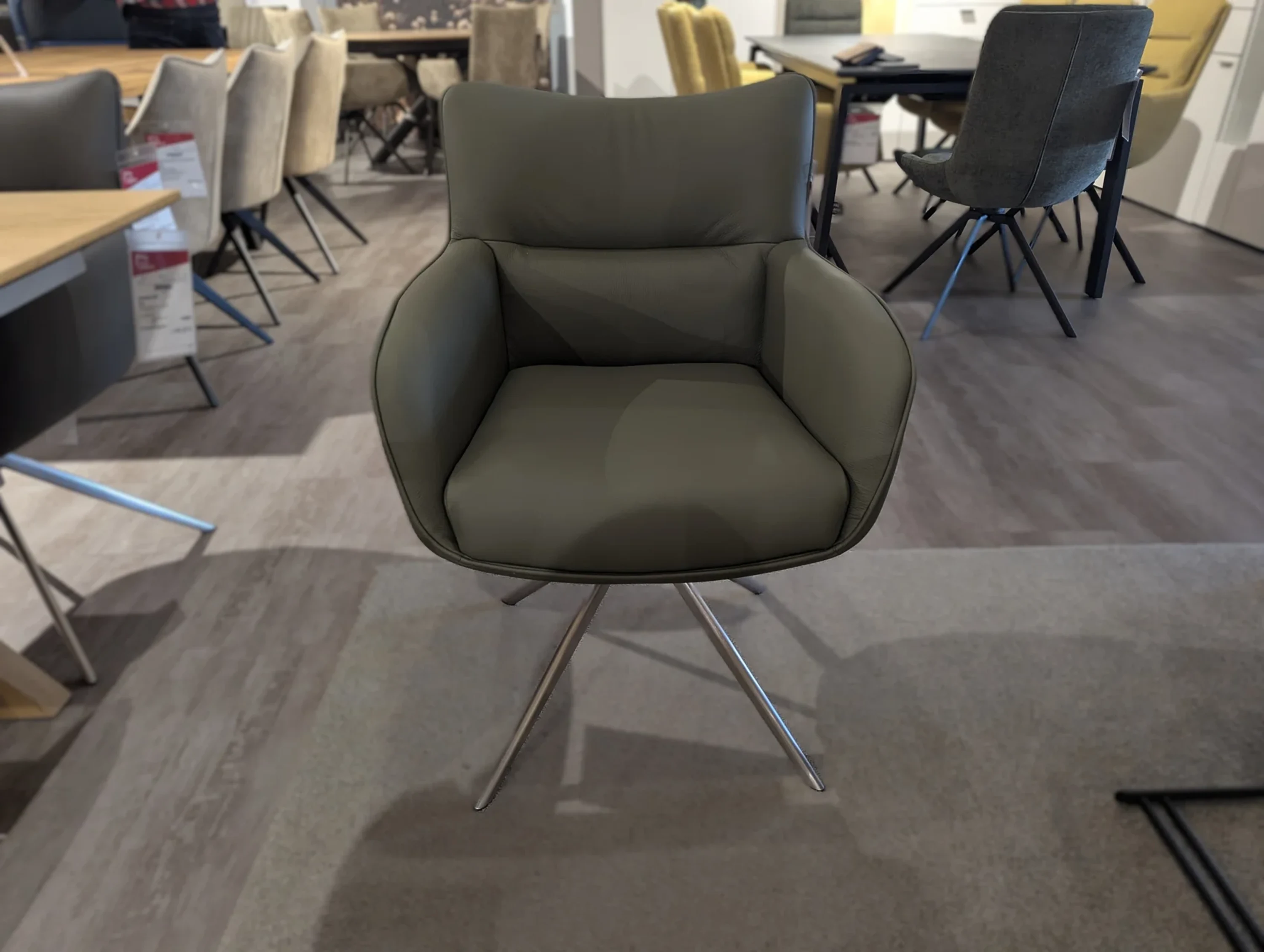 Armlehnstuhl Leder Olive