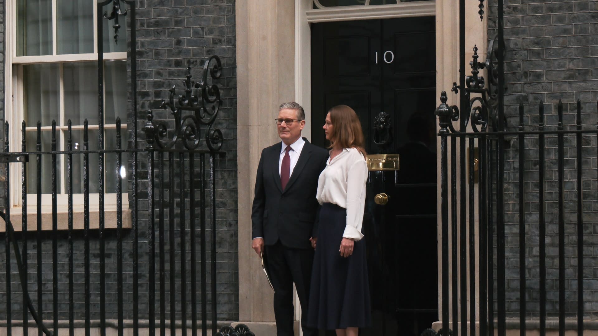 Kier Starmer's resignation at Downing Street - Image 2