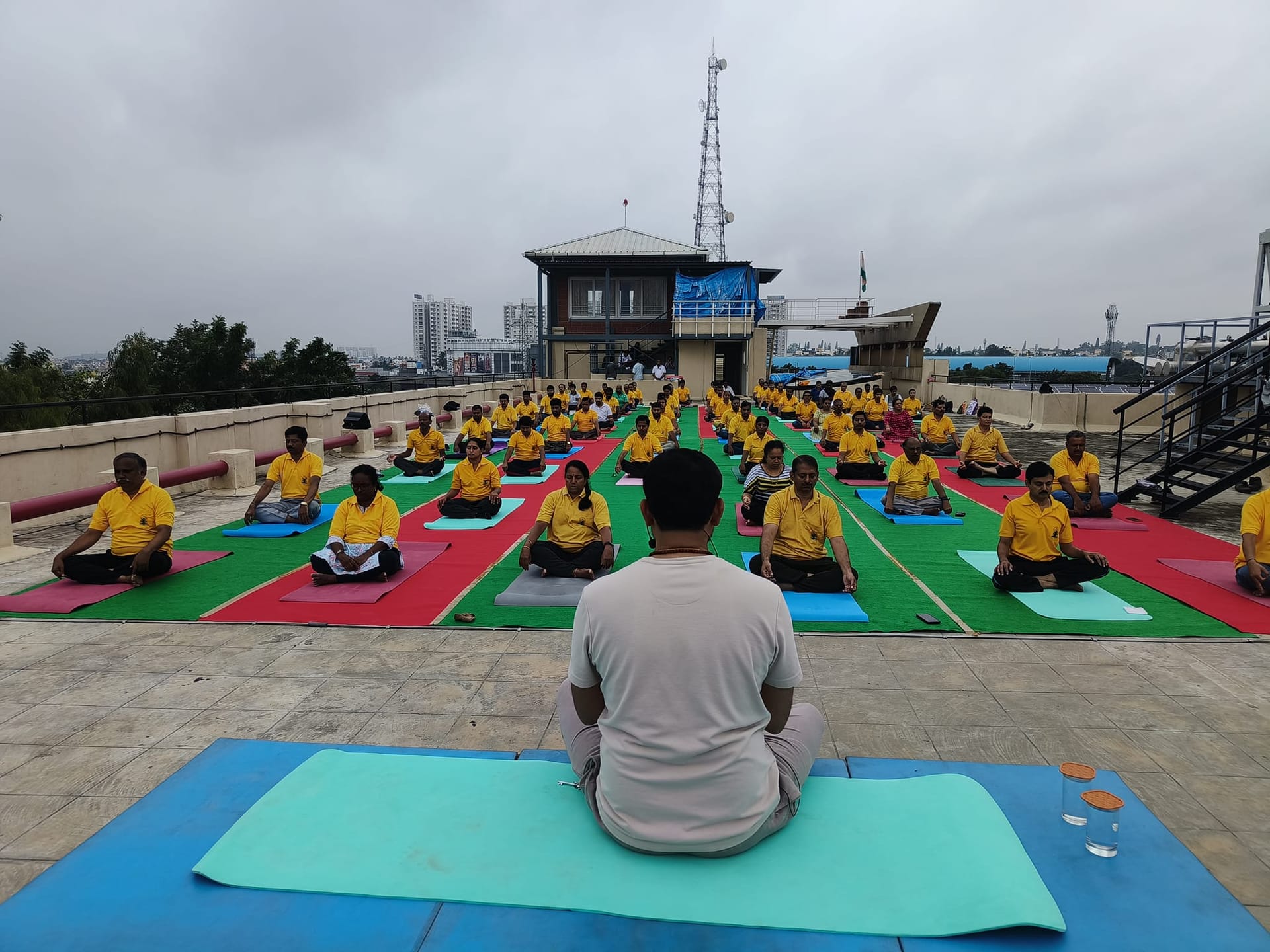 Advanced yoga practice at Tratak Wellness