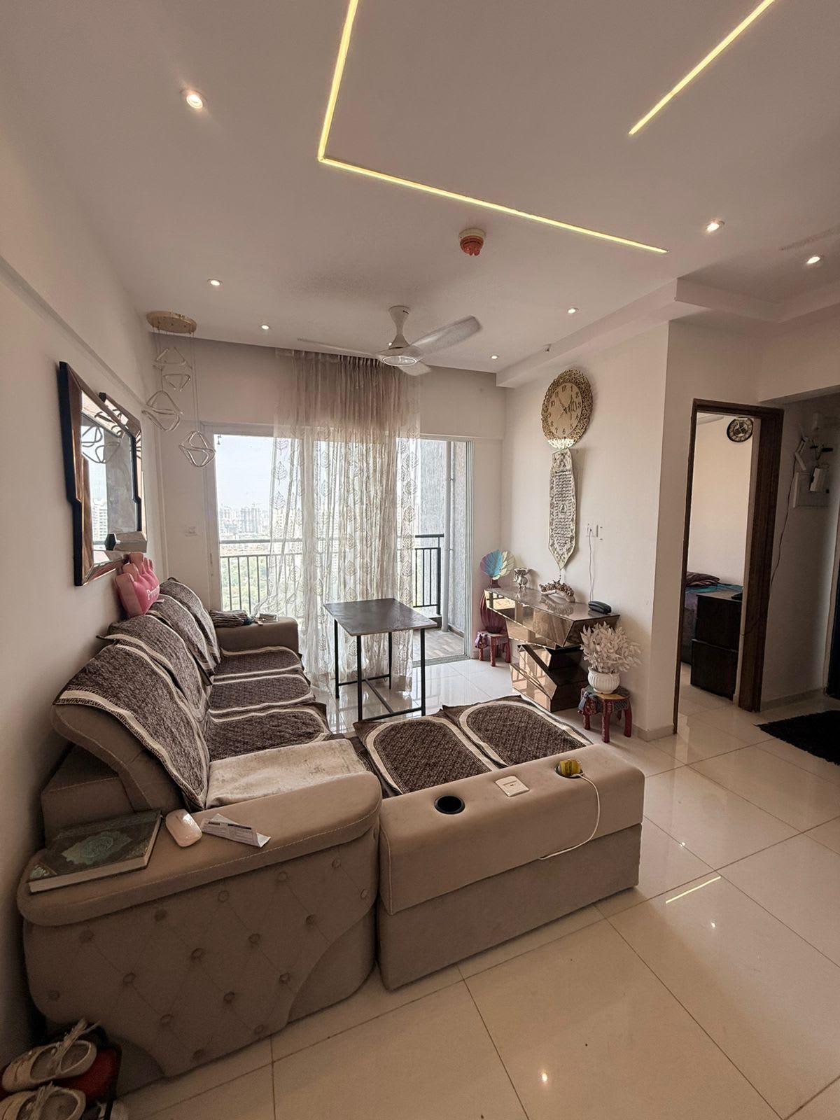 R9 ORO Avenue β Premium 1 BHK Resale Home - View 1