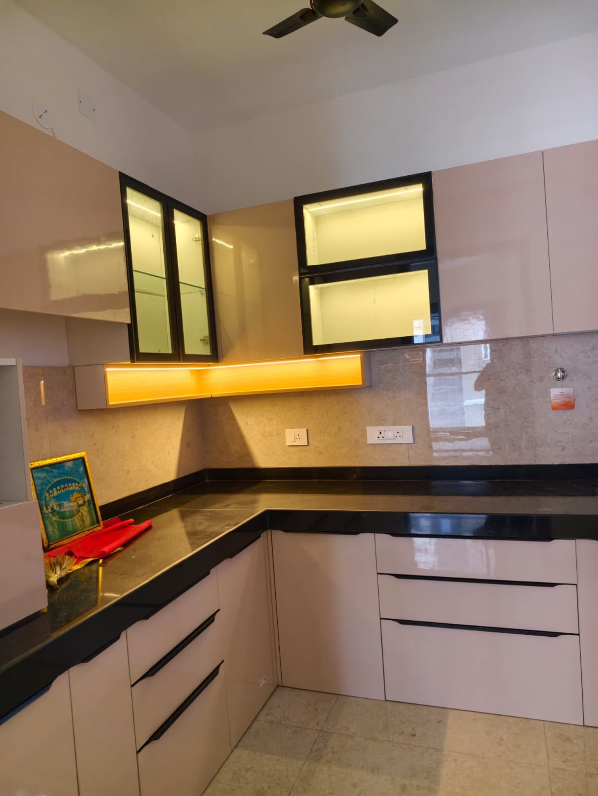 Yashwin Nuovo Centro – Semi Furnished 3 BHK Apartment for Rent - View 1
