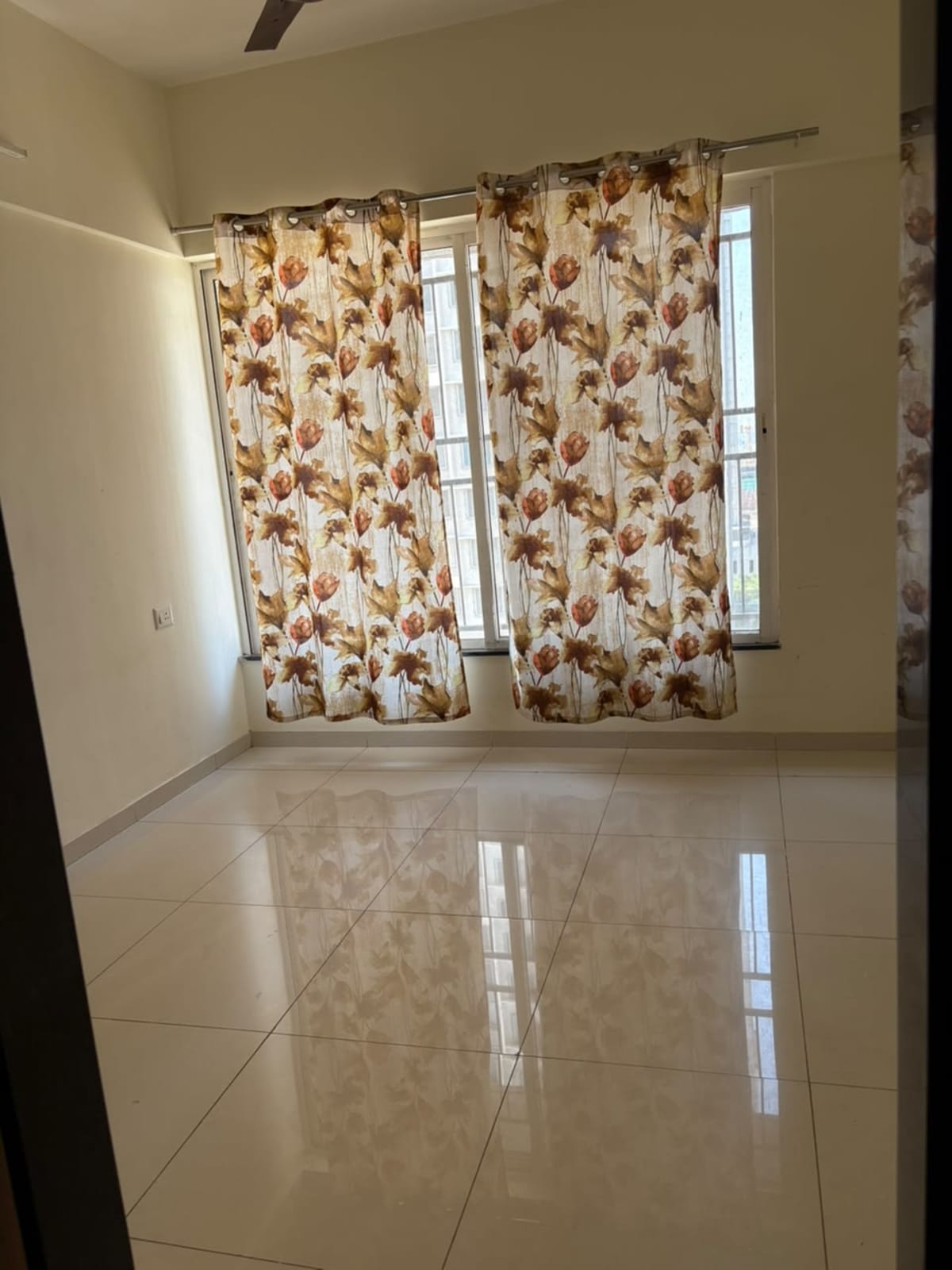 Oro Avenue - View 1