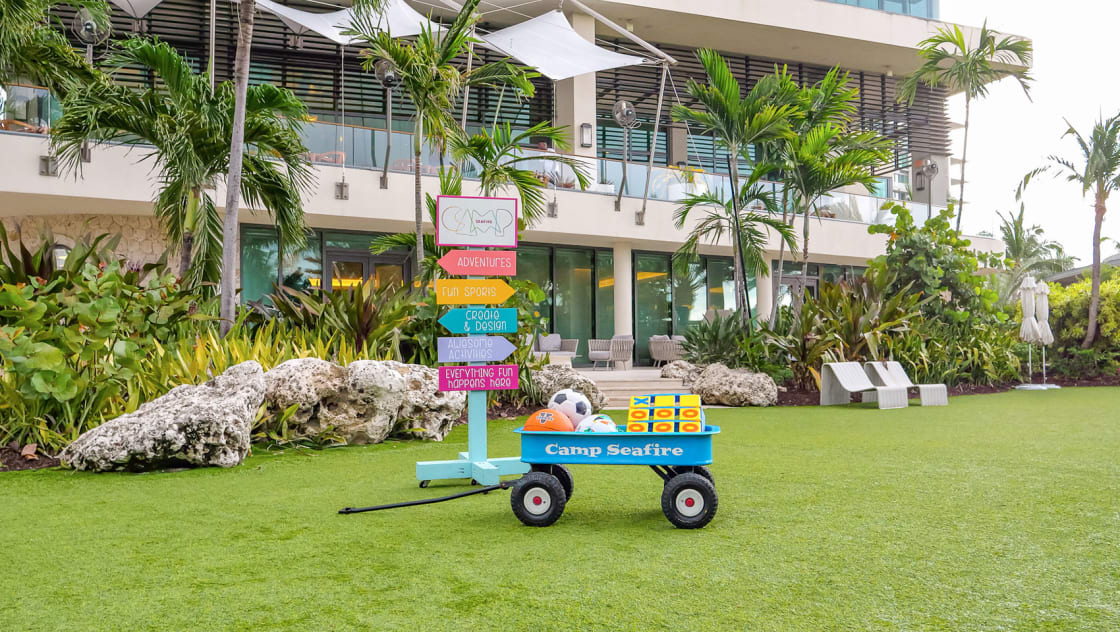 wagon with toys
