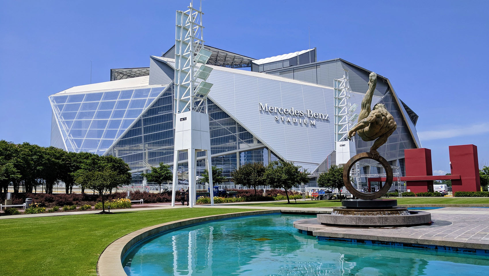 mercedes benz stadium facade