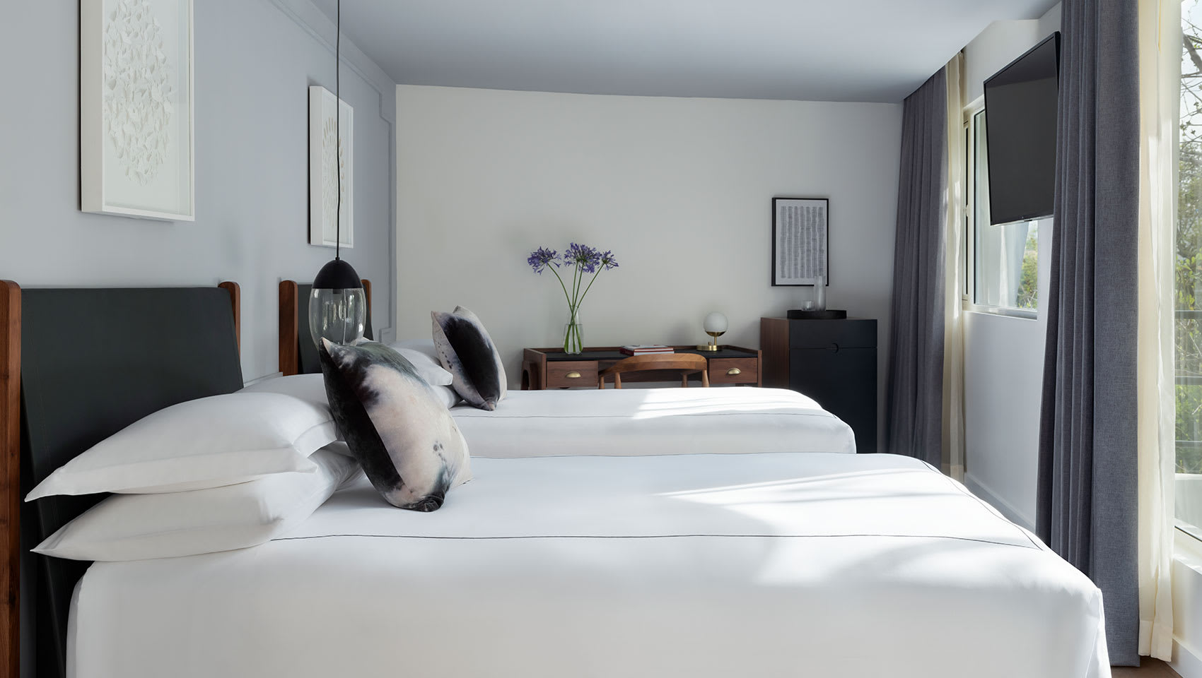 1 King Premium with Balcony