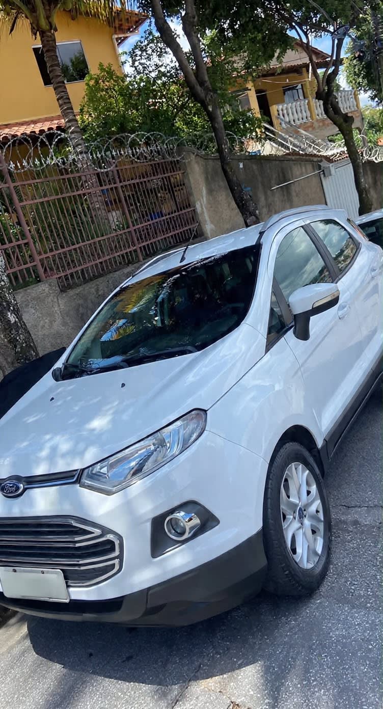 EcoSport Titanium 2.0 16V Flex Aut. – Completa, Top de Linha!
