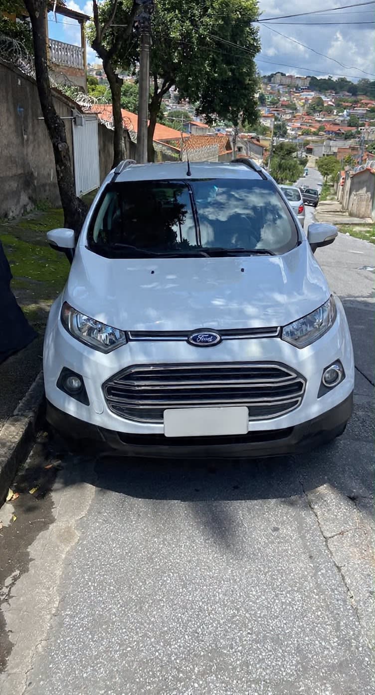 EcoSport Titanium 2.0 16V Flex Aut. – Completa, Top de Linha!
