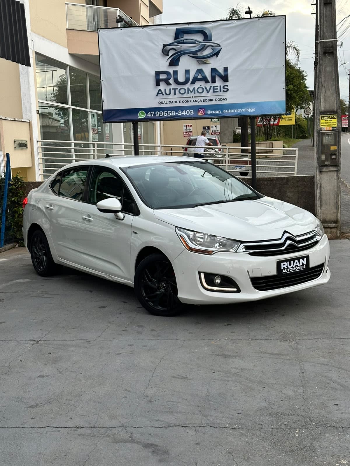 Citroën C4 Lounge Exclusive 2014 