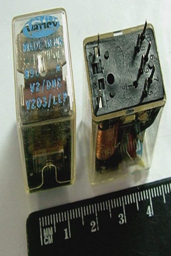 V2 DM-C-V203-LEP-(24V-2C)