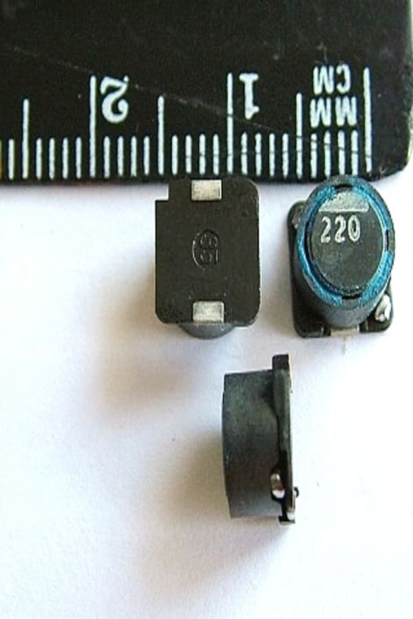 22UH 0.90A=SLF7045T-220MR90