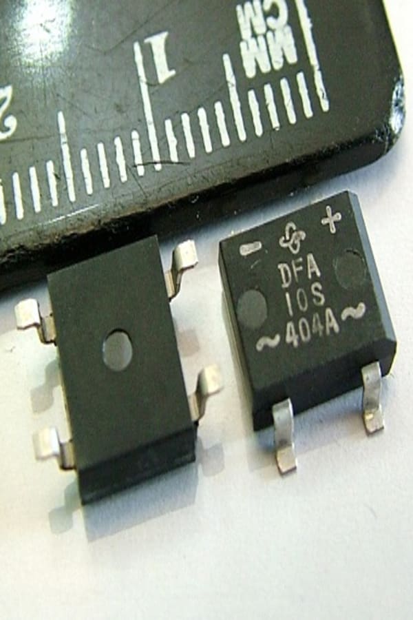 DF10SA SMD
