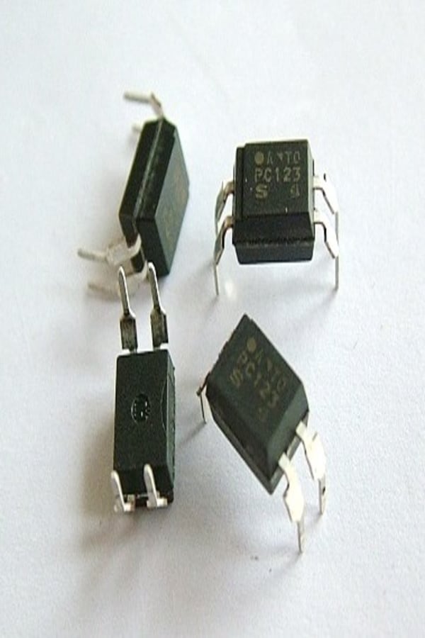 PC123FY1J00F