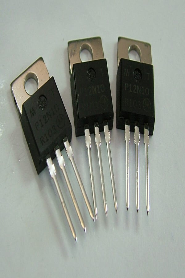 MTP12N10=IRF530
