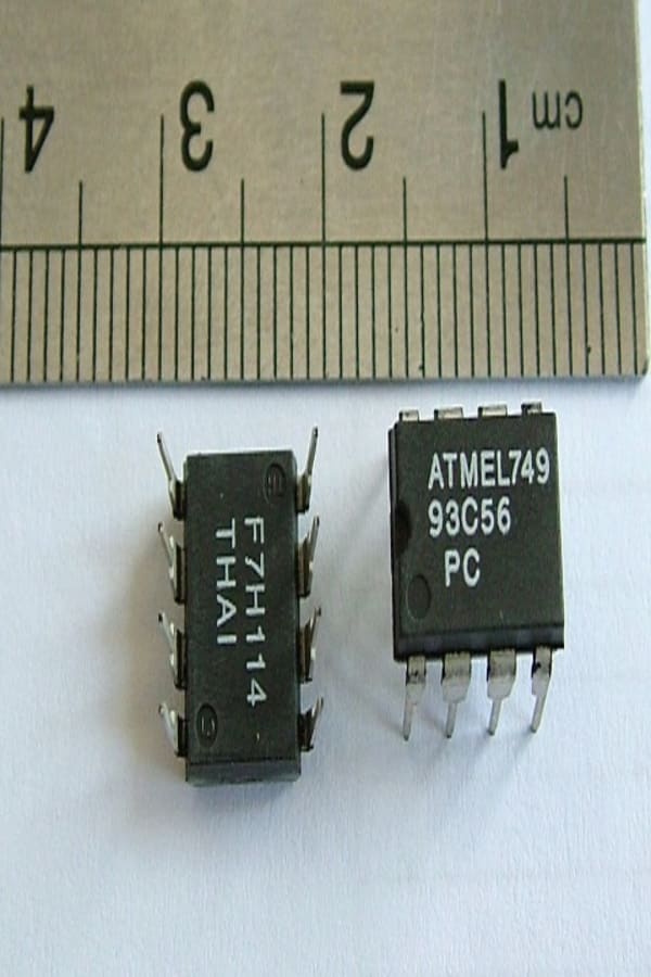 AT93C56 10PC