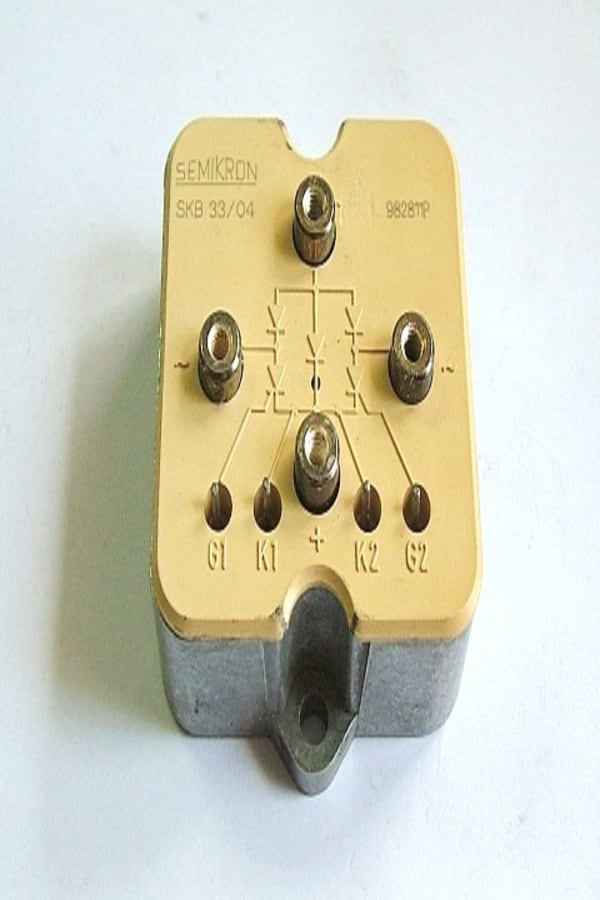 SKB33 04