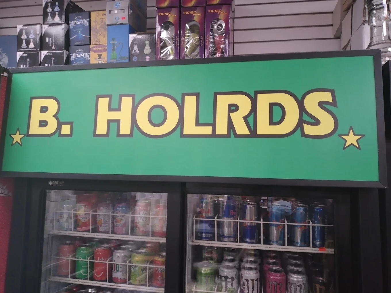 B. Holrds Convenience - Image 1