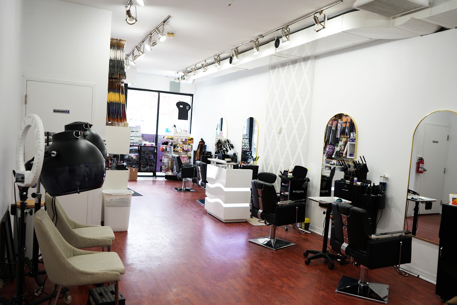 Woine Beauty Supply & Salon โ Beauty & Spa in Toronto - Image 4
