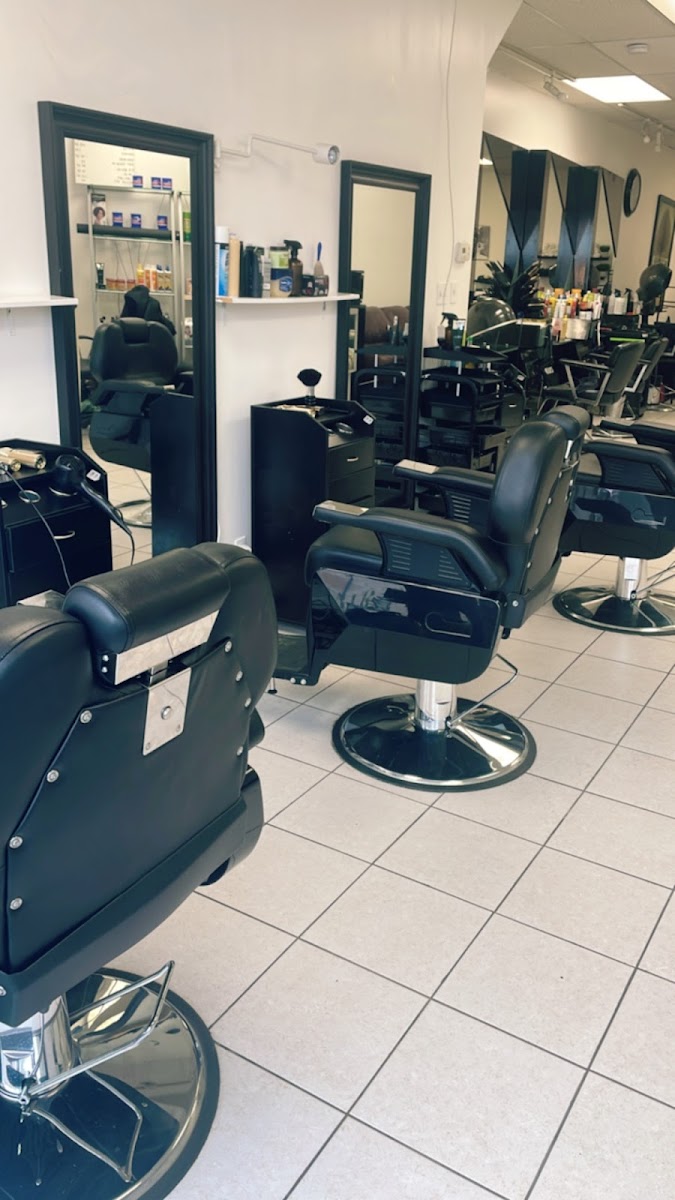Adulis Hair Salon â Beauty & Spa in Toronto - Image 1