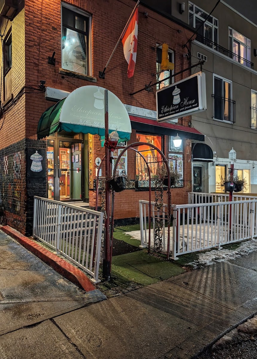 Ethiopian House β Restaurant / Cafe in Toronto - Image 2
