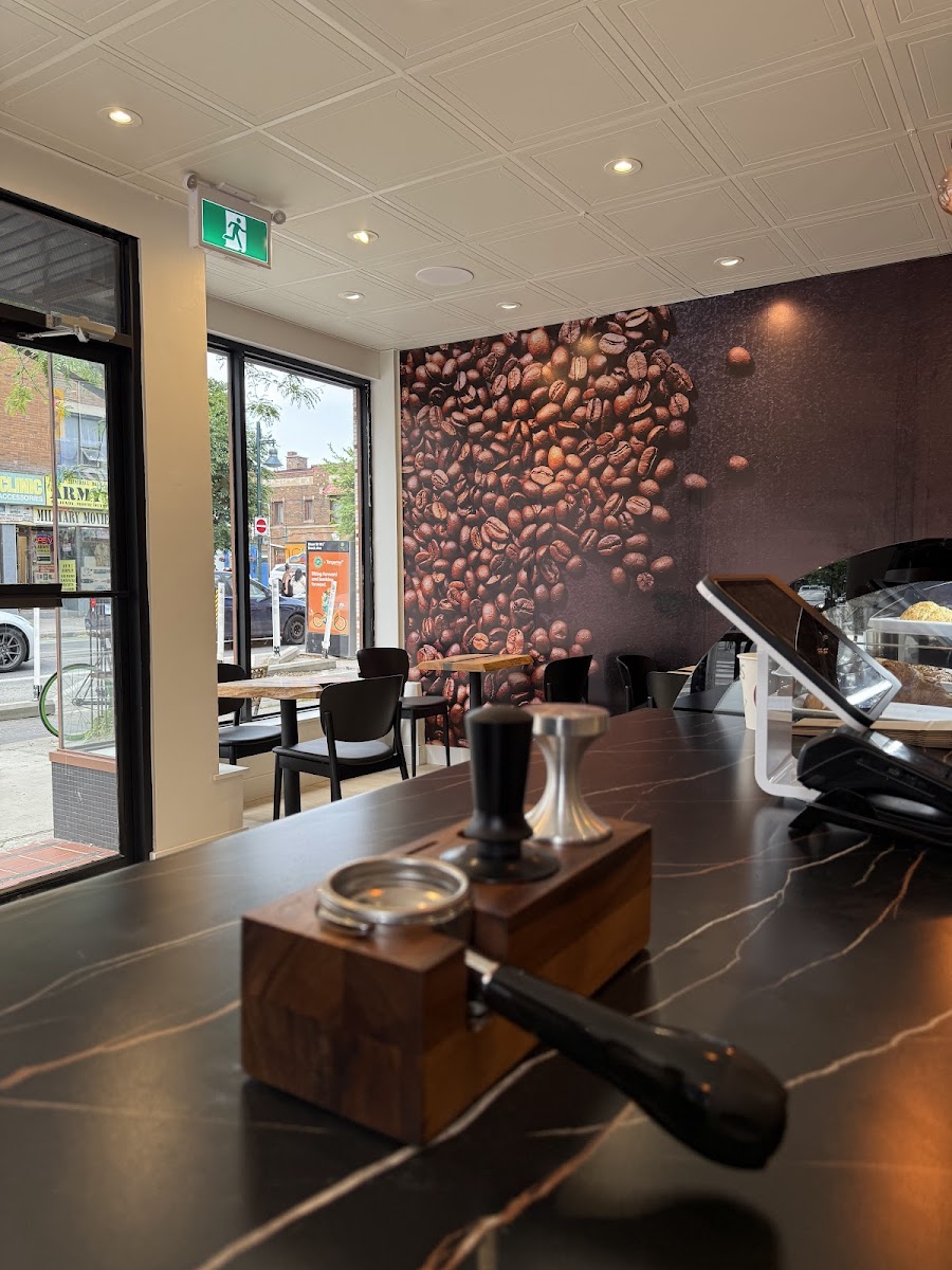 Bunna Aroma Cafe β Restaurant / Cafe in Toronto - Image 4