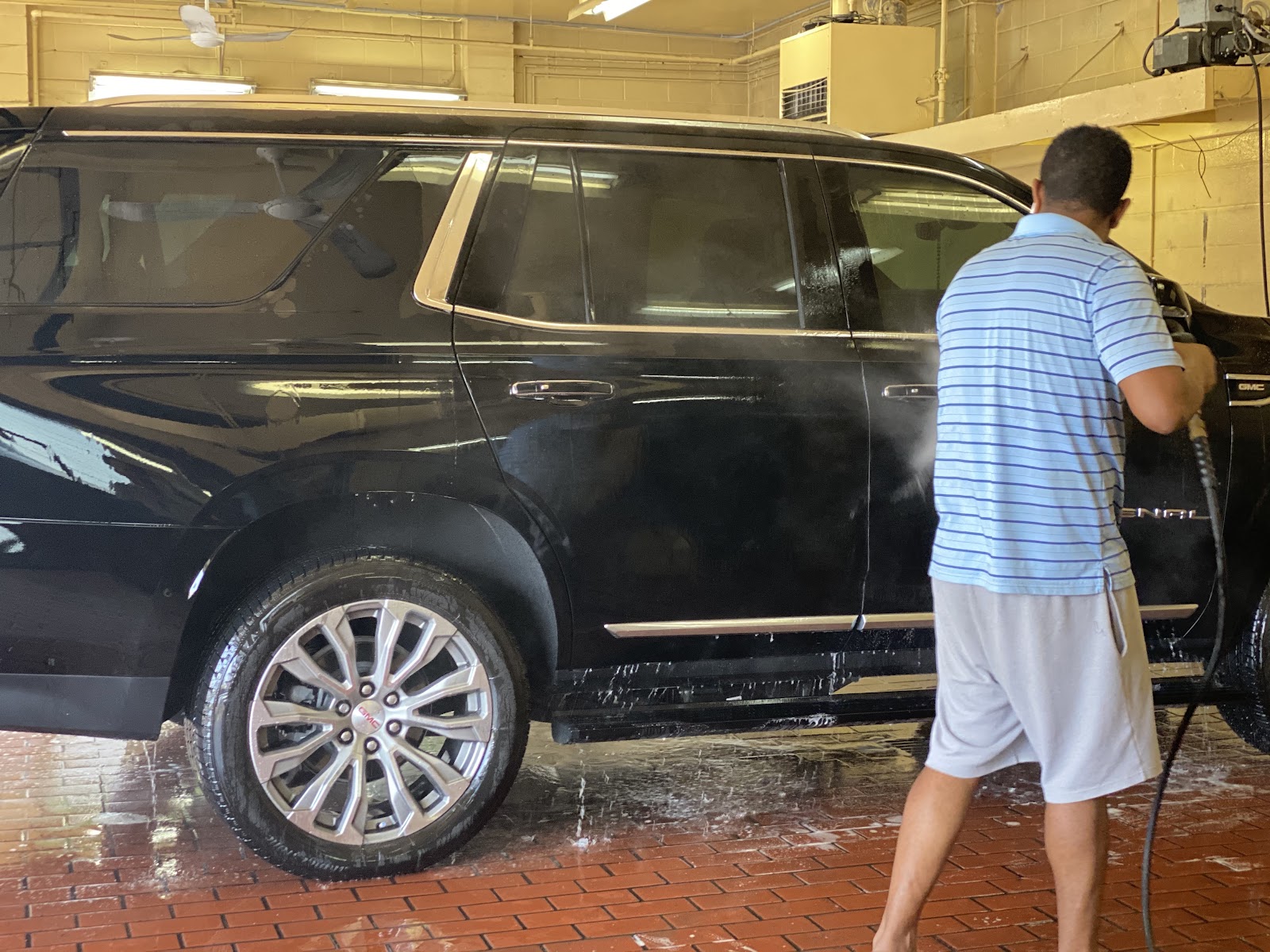 Girum Car Wash — Automotive in Toronto - Image 3